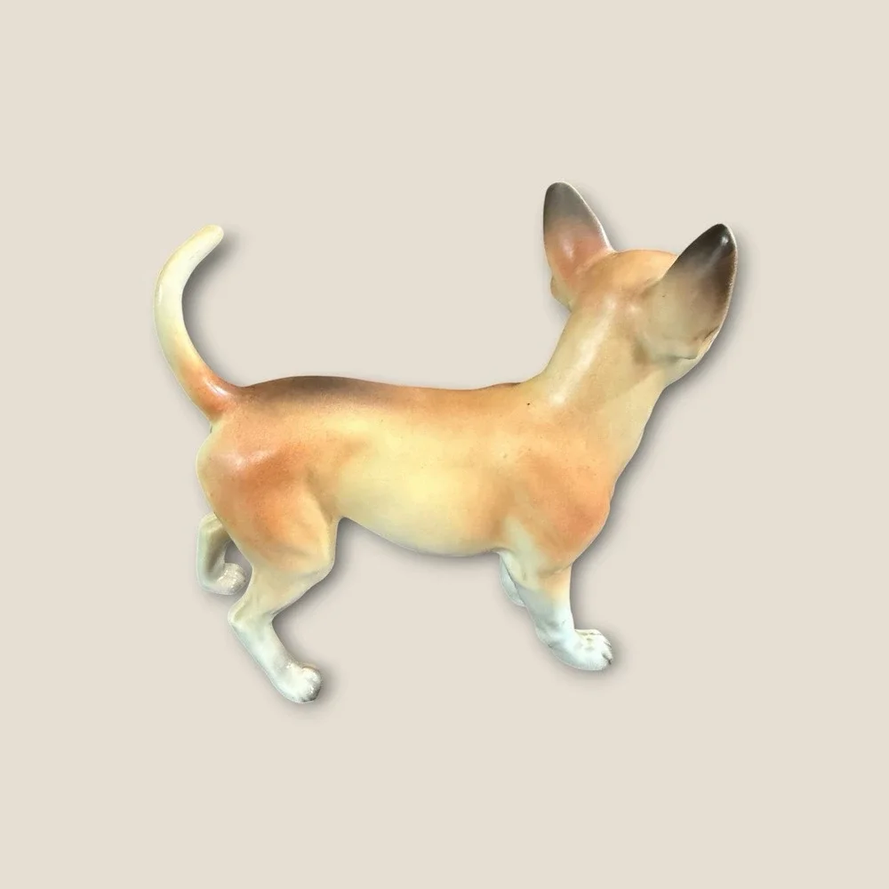 Vintage Lefton Chihuahua Dog Figurine with Foil Sticker H3679 Japan 5.5